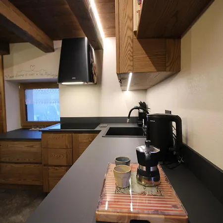 Lo Mieton - Affitti Brevi Italia 尚波吕克